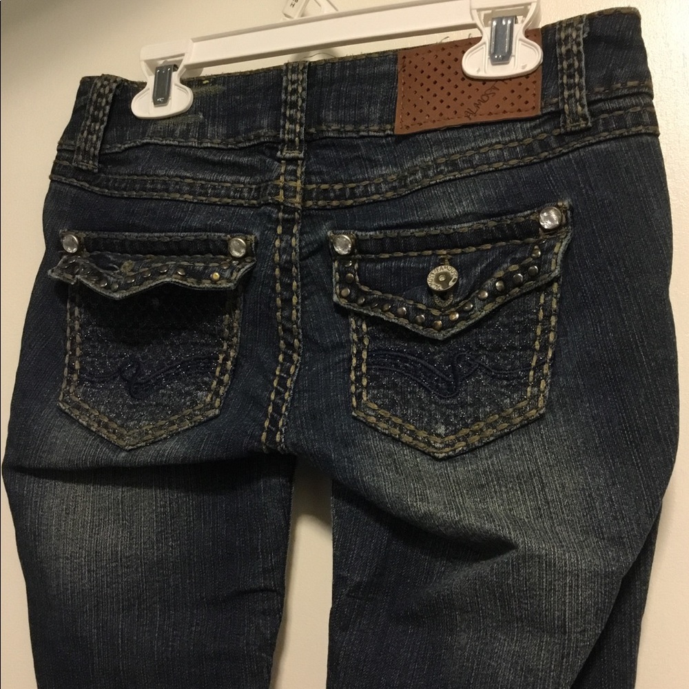 ALMOST FAMOUS Ripped Jeans-Sz 0-Embellished